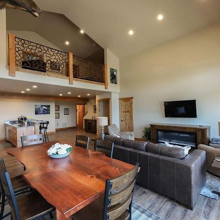 Townhome Next To Clubhouse In Exclusive Eagle Bend - The Glacier Бигфорк Екстериор снимка