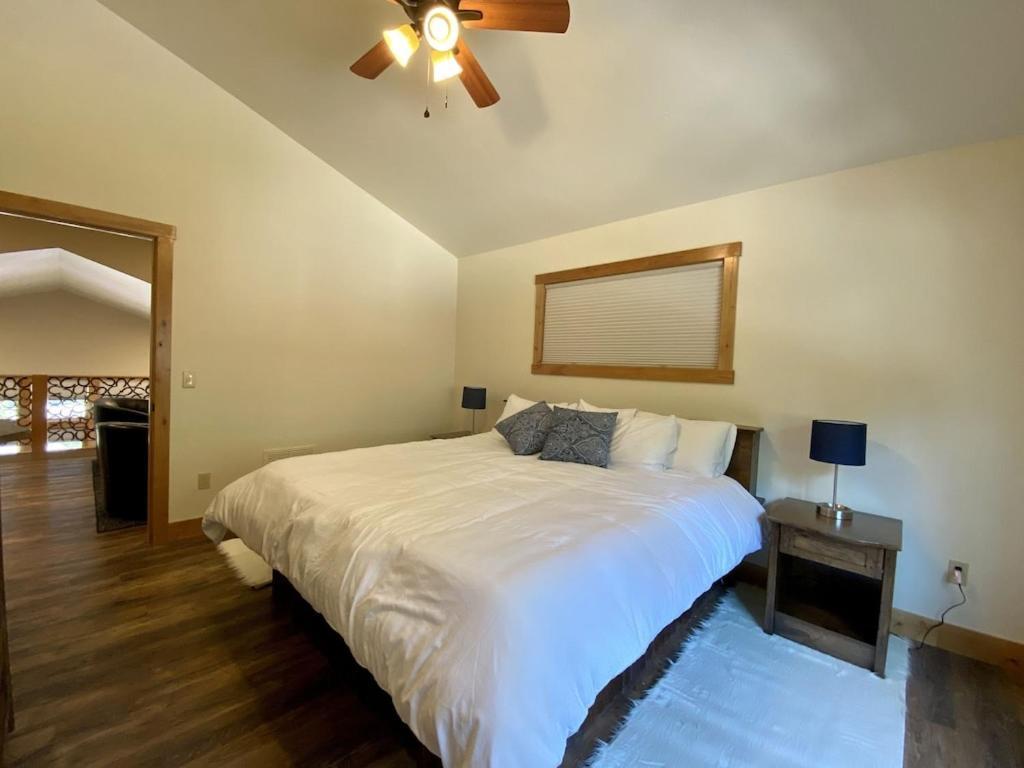 Townhome Next To Clubhouse In Exclusive Eagle Bend - The Glacier Бигфорк Екстериор снимка