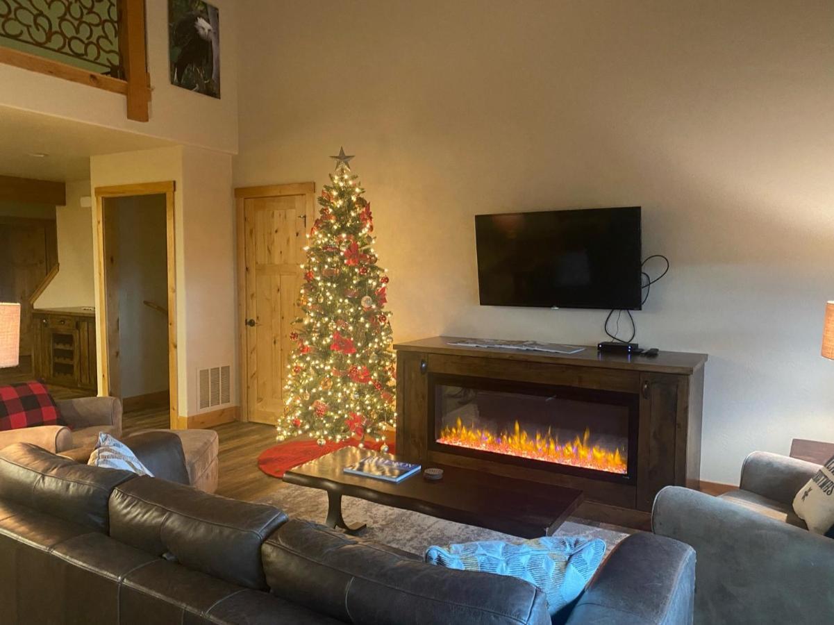 Townhome Next To Clubhouse In Exclusive Eagle Bend - The Glacier Бигфорк Екстериор снимка
